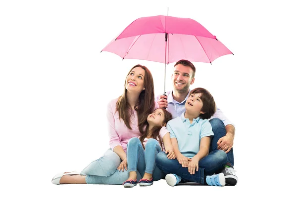 https://medicateint.tn/wp-content/uploads/2023/11/depositphotos_72668947-stock-photo-family-with-pink-umbrella.webp